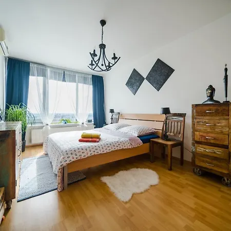 Comfy On The 20th Floor & Free Parking *