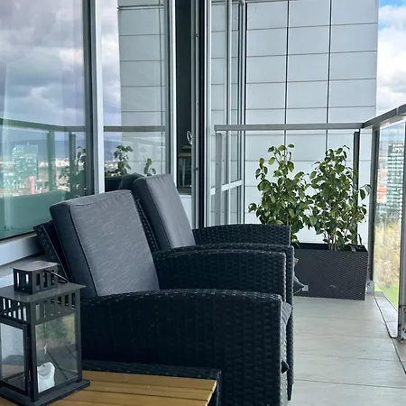 Comfy On The 20th Floor & Free Parking Διαμέρισμα *